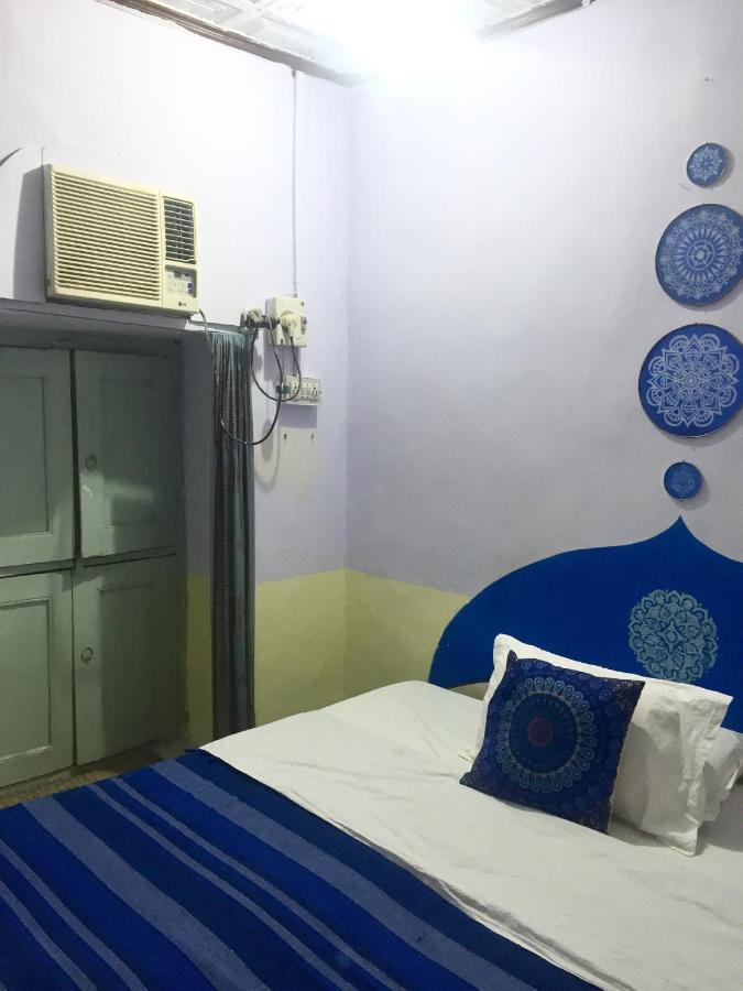 Mangla Guest House Varanasi Esterno foto