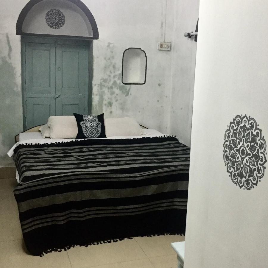 Mangla Guest House Varanasi Esterno foto