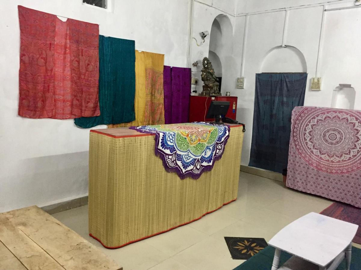 Mangla Guest House Varanasi Esterno foto
